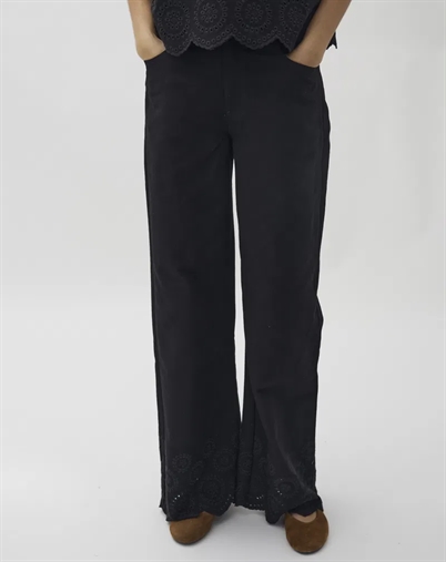 Amarillo Scallop Jeans - Global F
